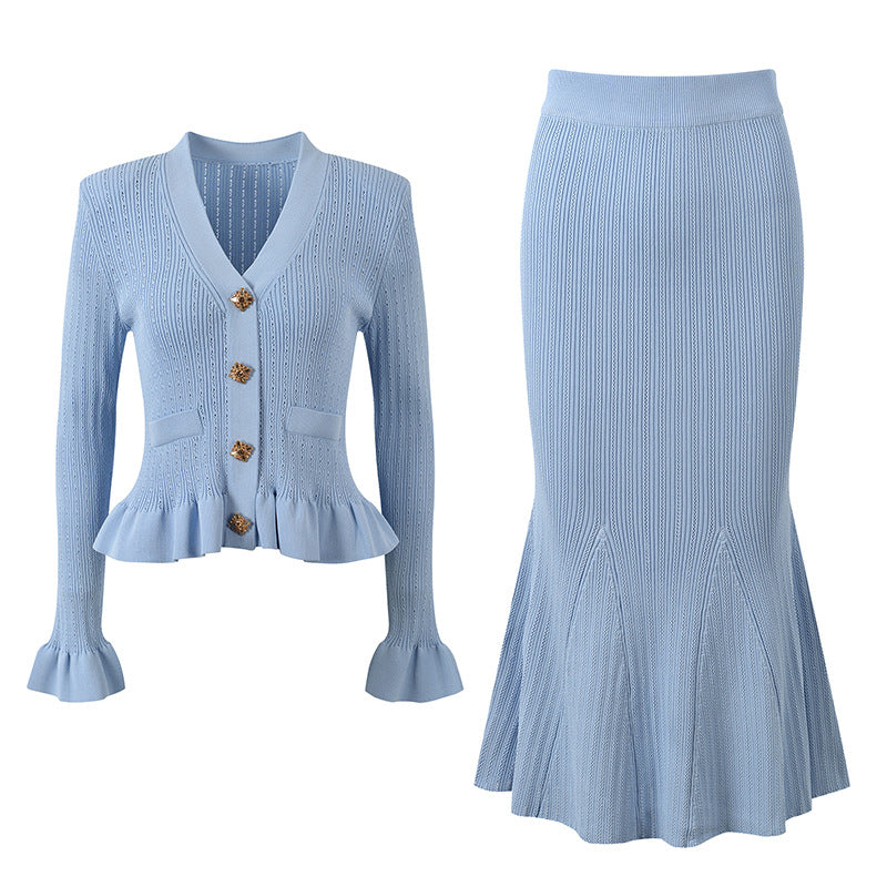 V-neck, single-breasted, fungus, and cuffs set