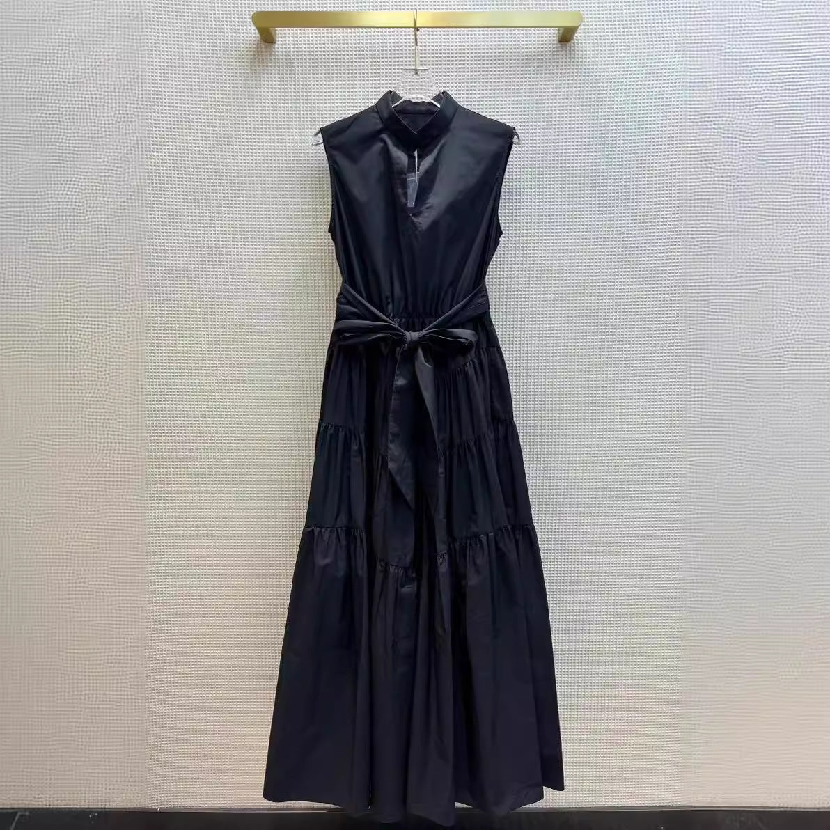 Hepburn style pearl buckle dress