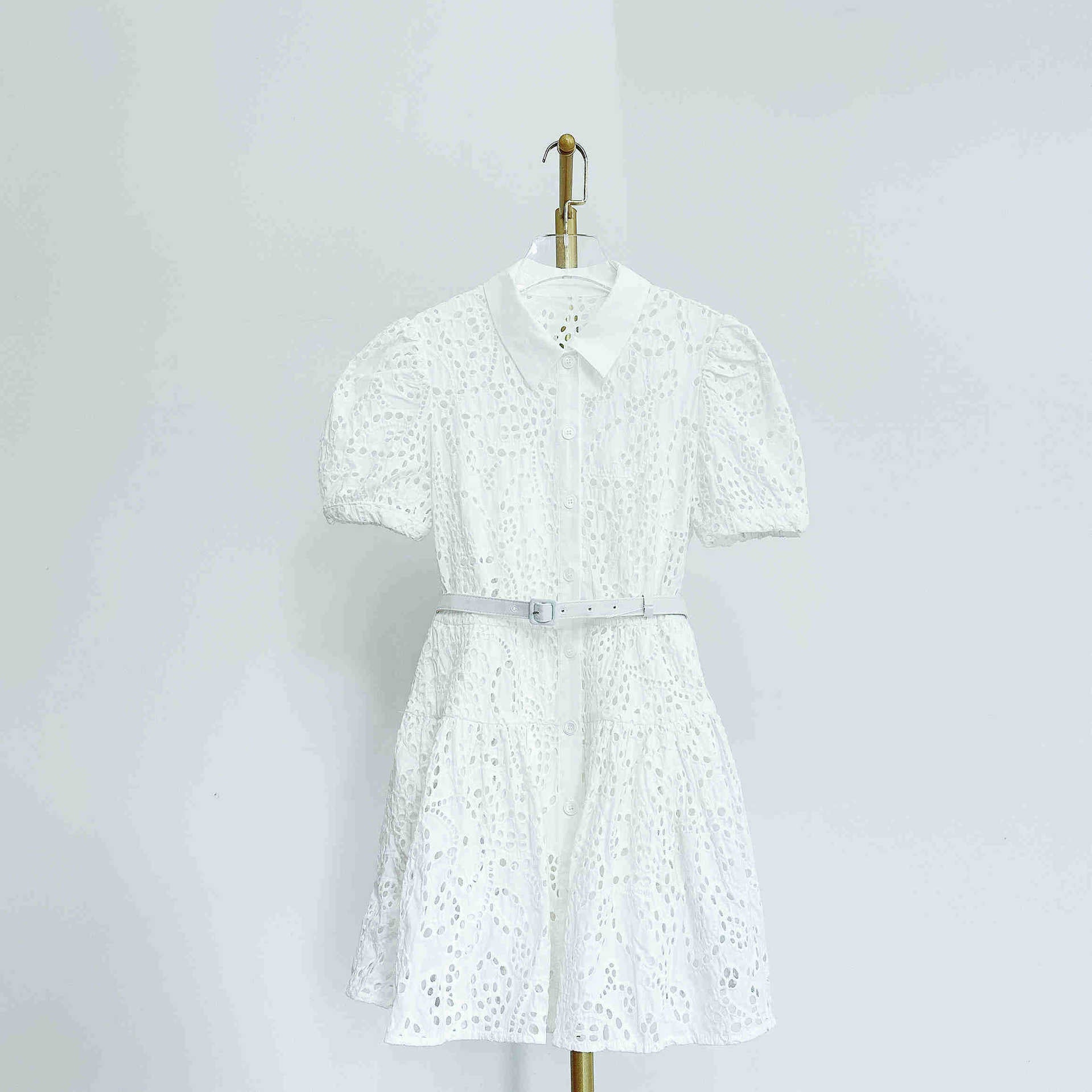 Polo collared puff sleeves dress