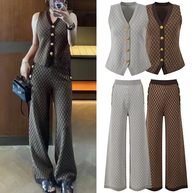 V-neck metal buckle jacquard suit
