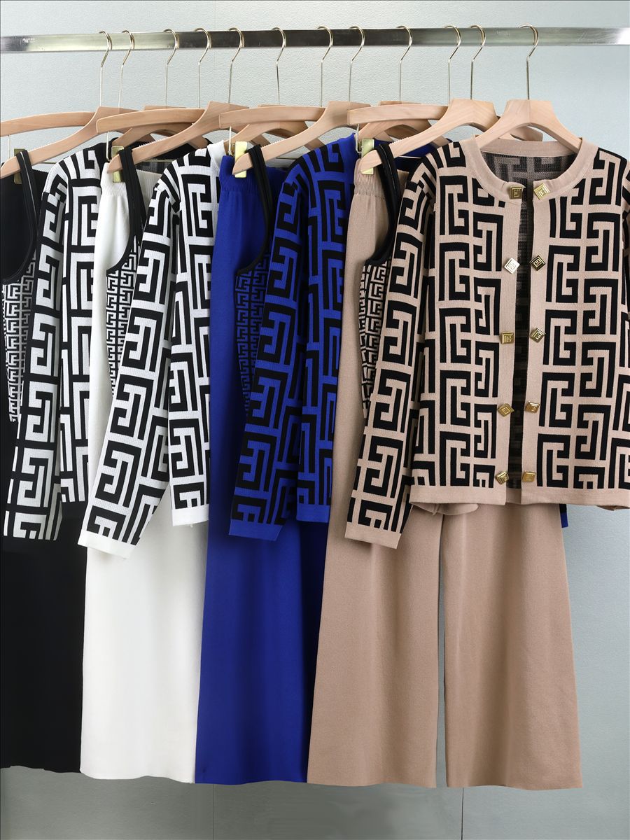 Three Fend set