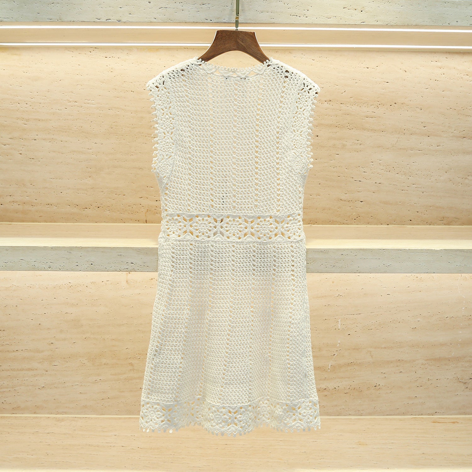 Hook flowers sleeveless cut-out dress