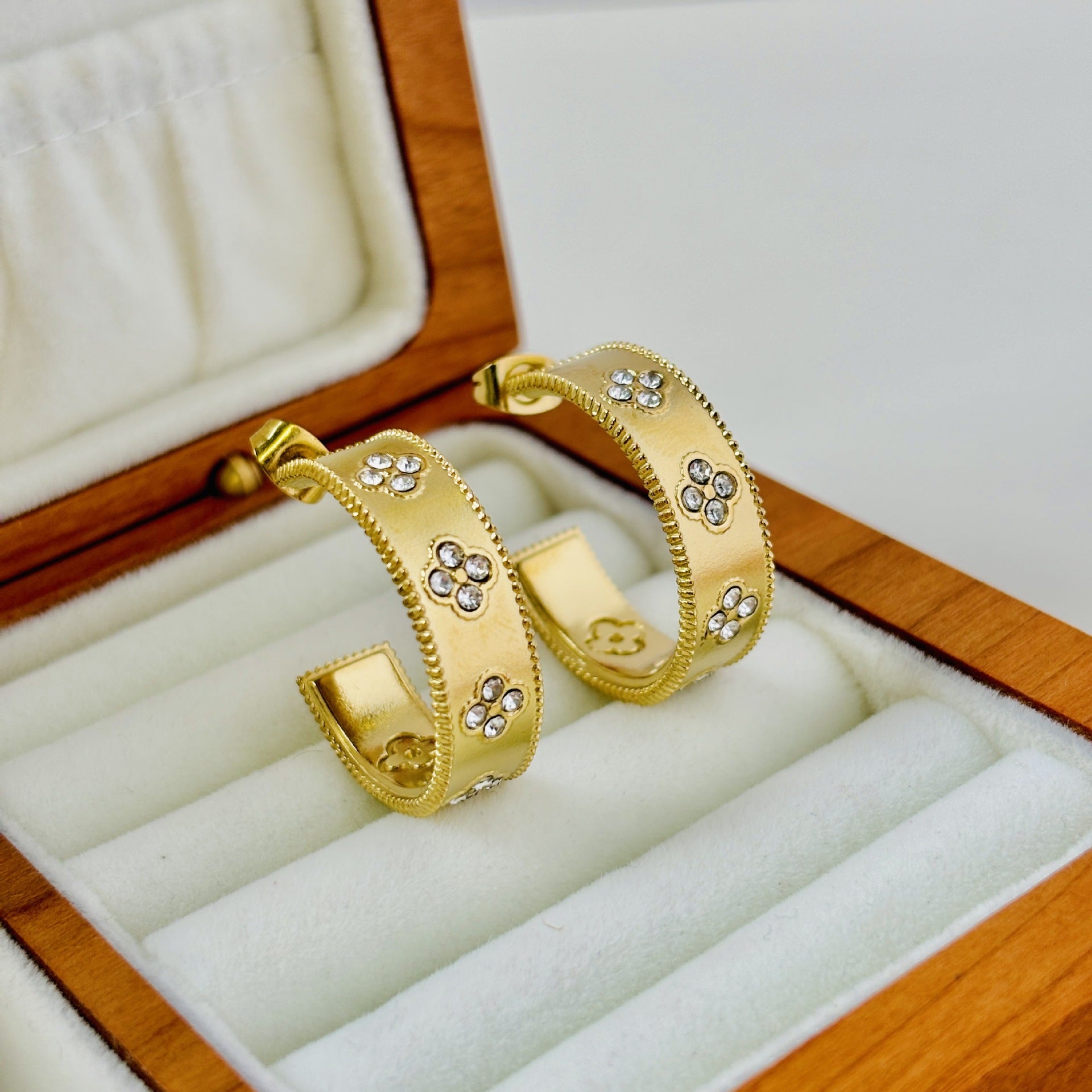 C-ring clover earrings and necklace set - Gold