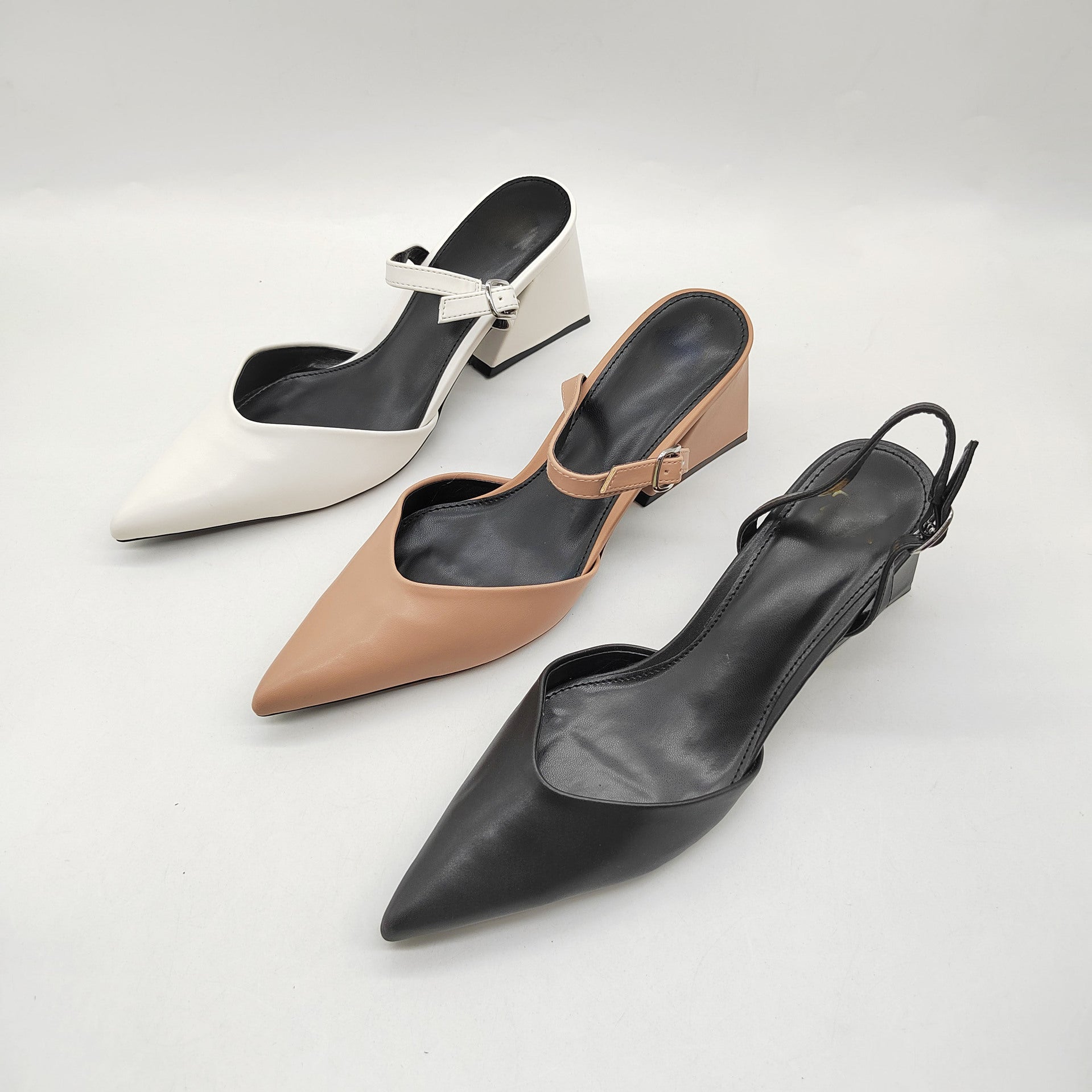 Sandle With Pointed Toe Block Heel Middle