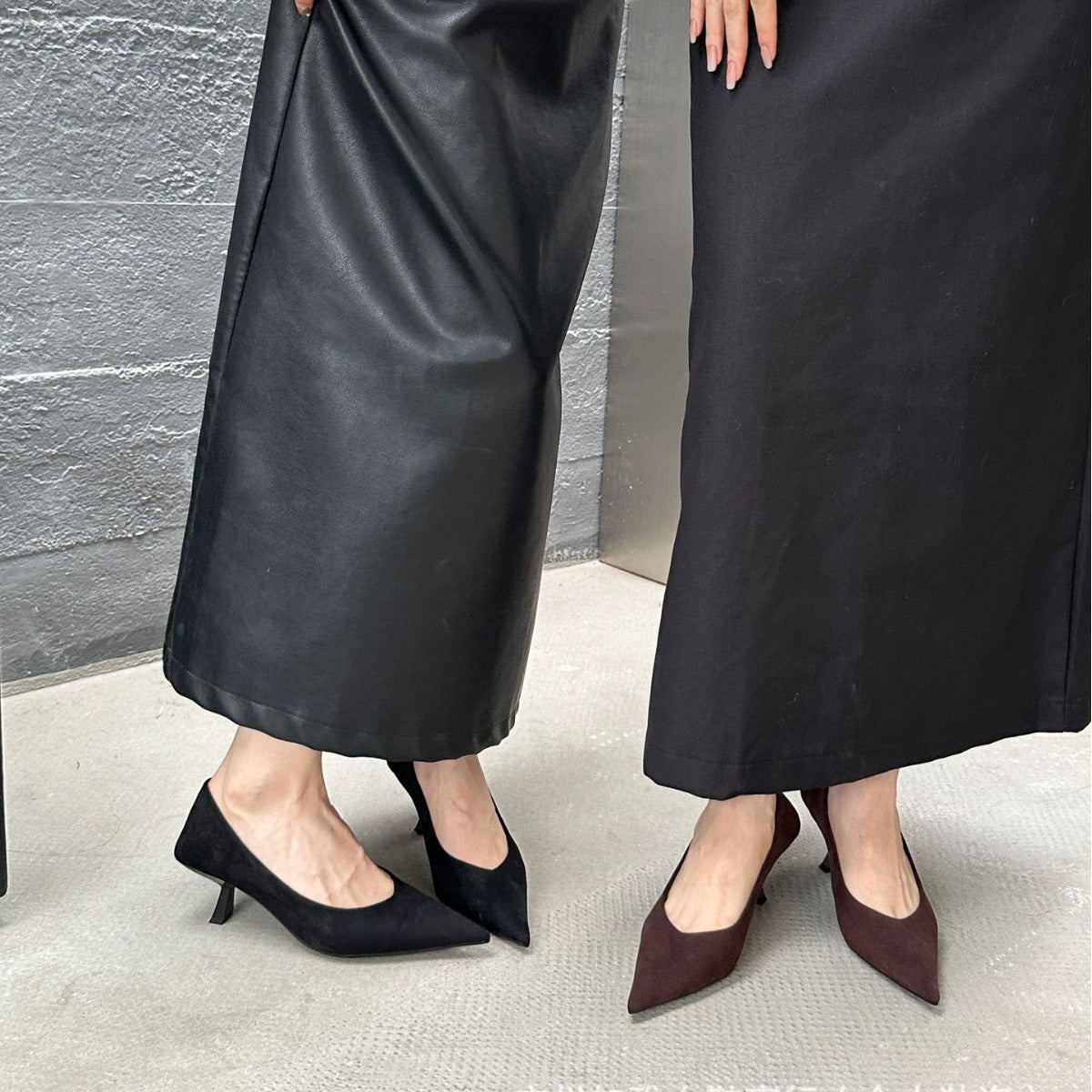 Low stiletto heeled versatile small heels