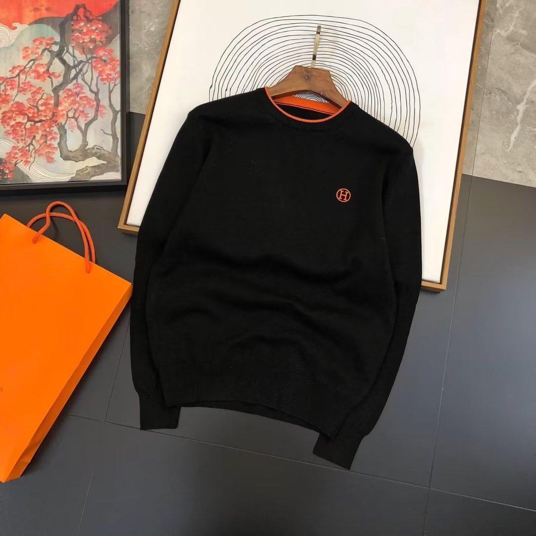 Round neck warm knitwear