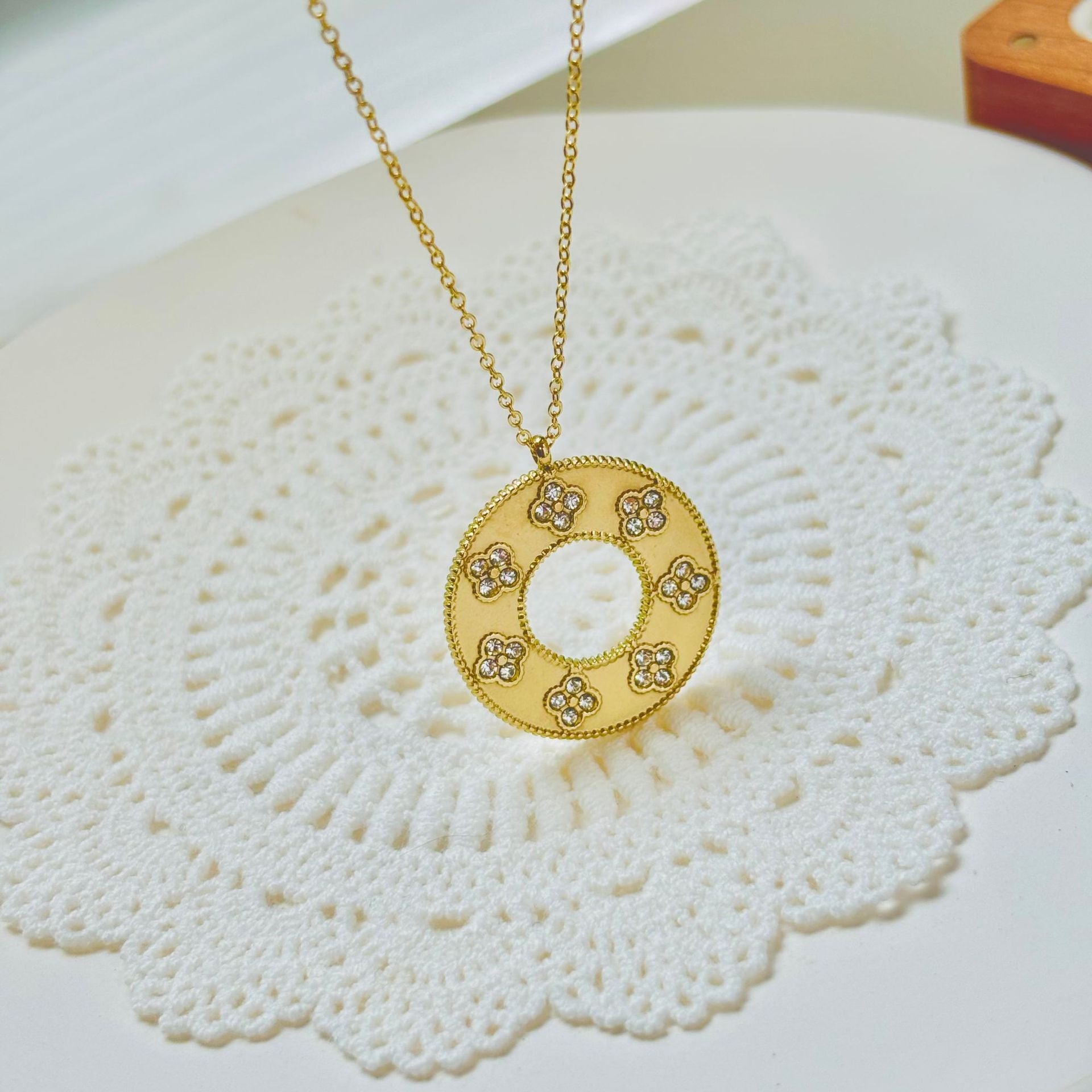 C-ring clover earrings and necklace set - Gold