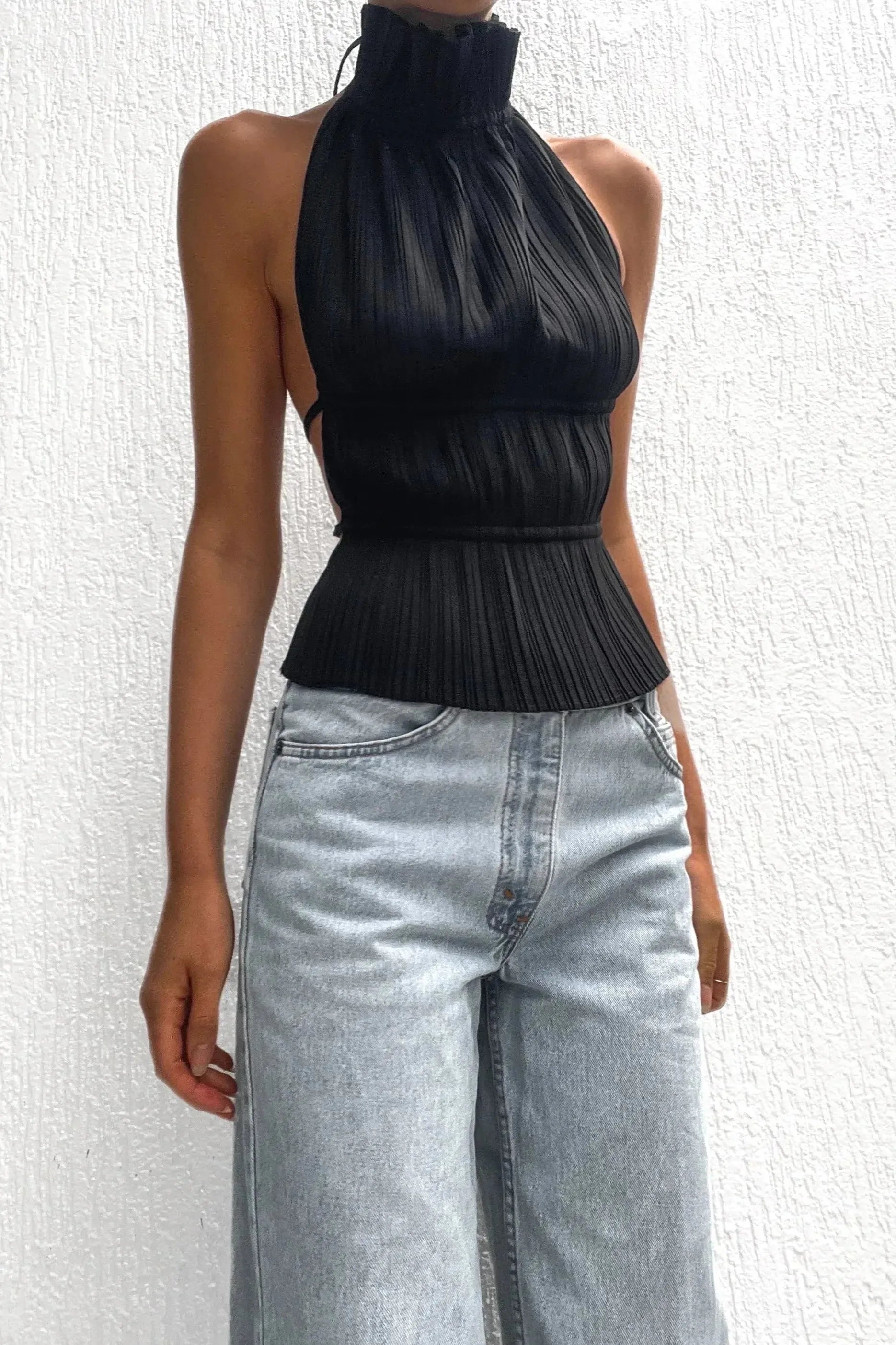 Lauren - Backless Pleated Top