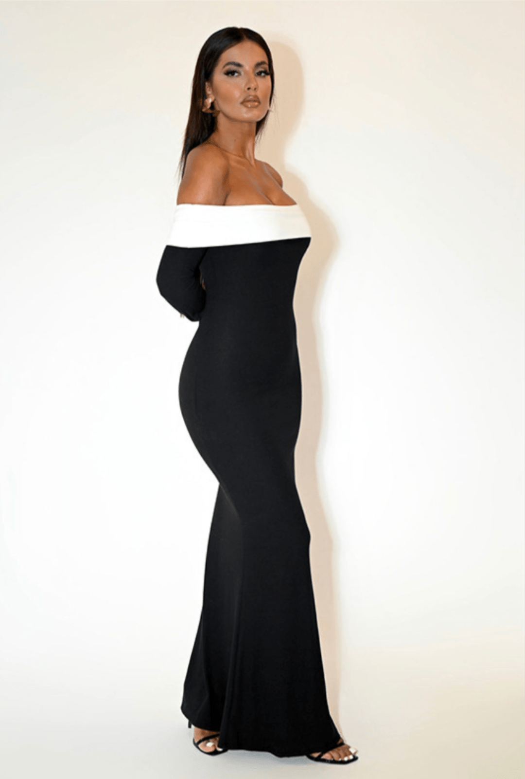 EMILION BLACK CLASSY OFF SHOULDER MAXI DRESS - Black