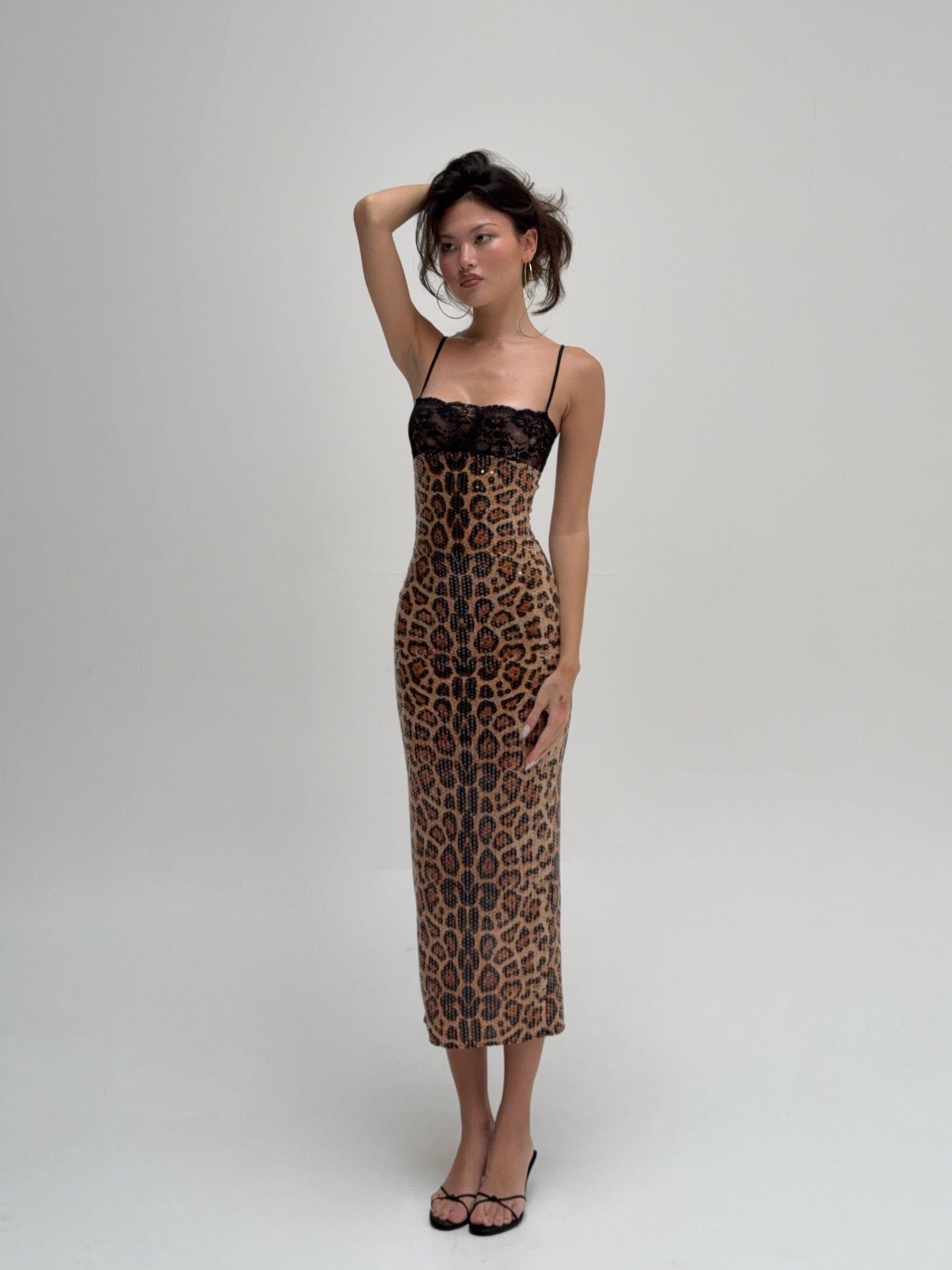 Chui Sequin Leopard-Print Bodycon Midi Dress – Black