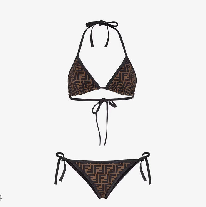 Wikini Modello Bikini