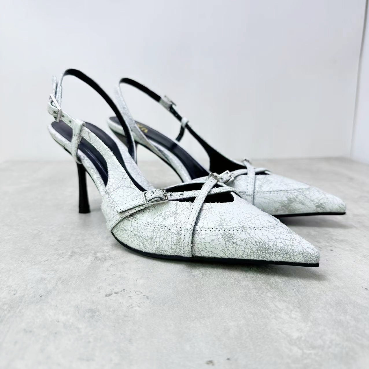 Denim Shallow Tie Hollow Baotou