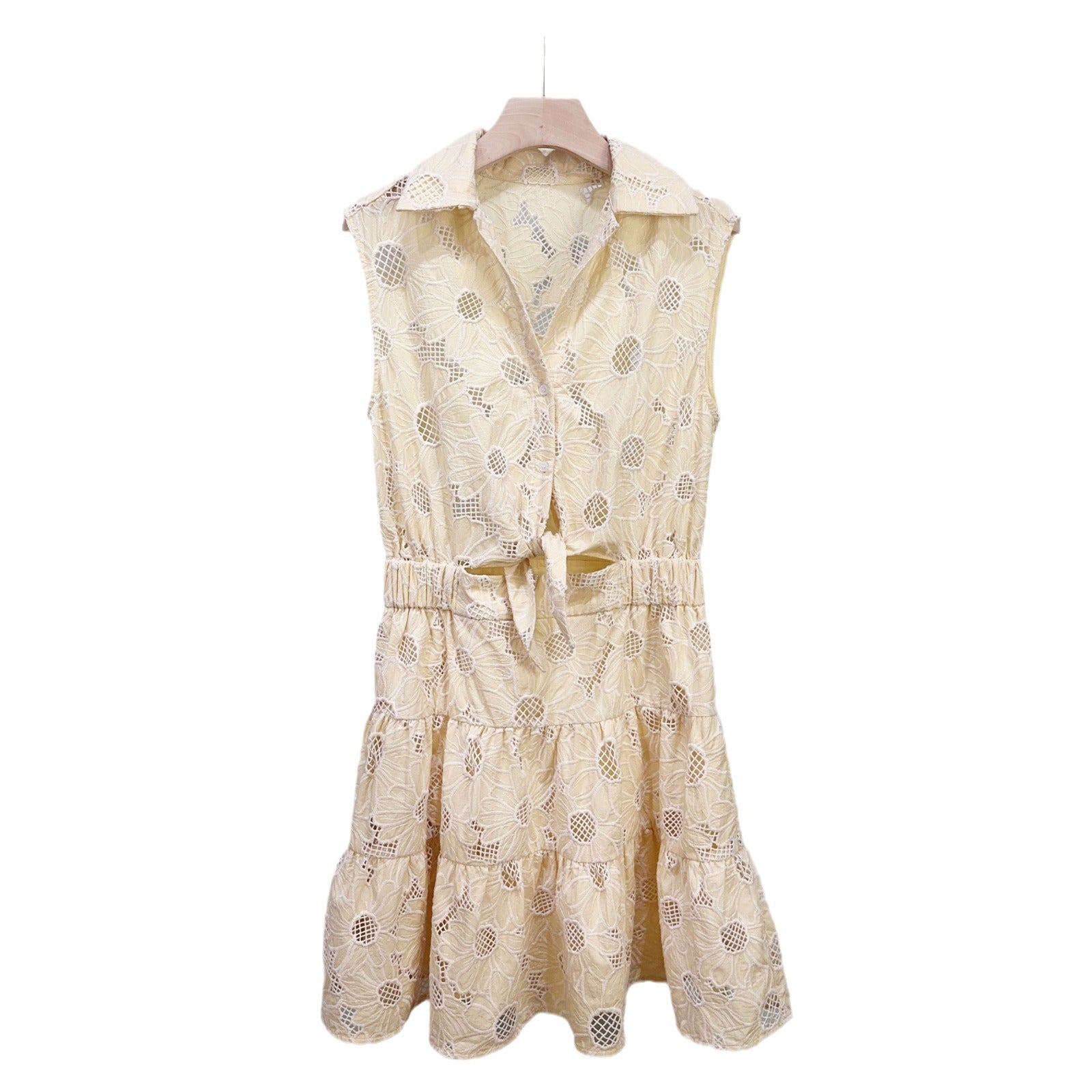 Ruffle chrysanthemum collar dress