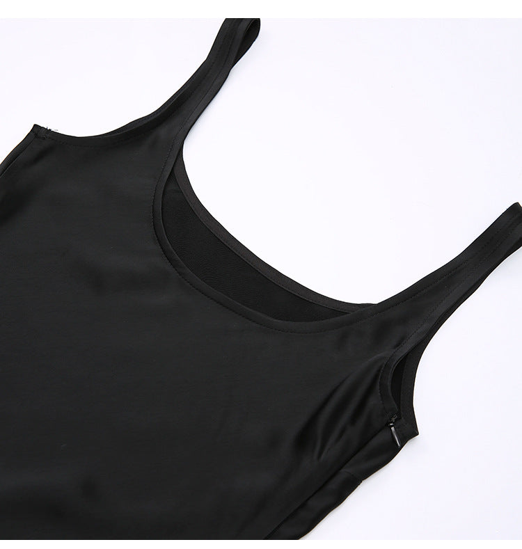 Fitted mid-length hip-wrapping dress