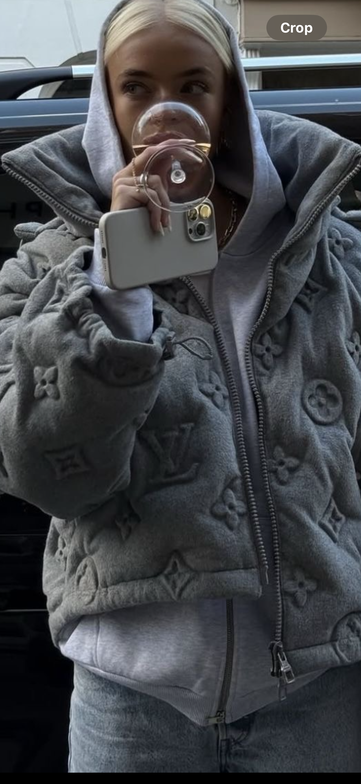 LV PUFFER COAT GREY