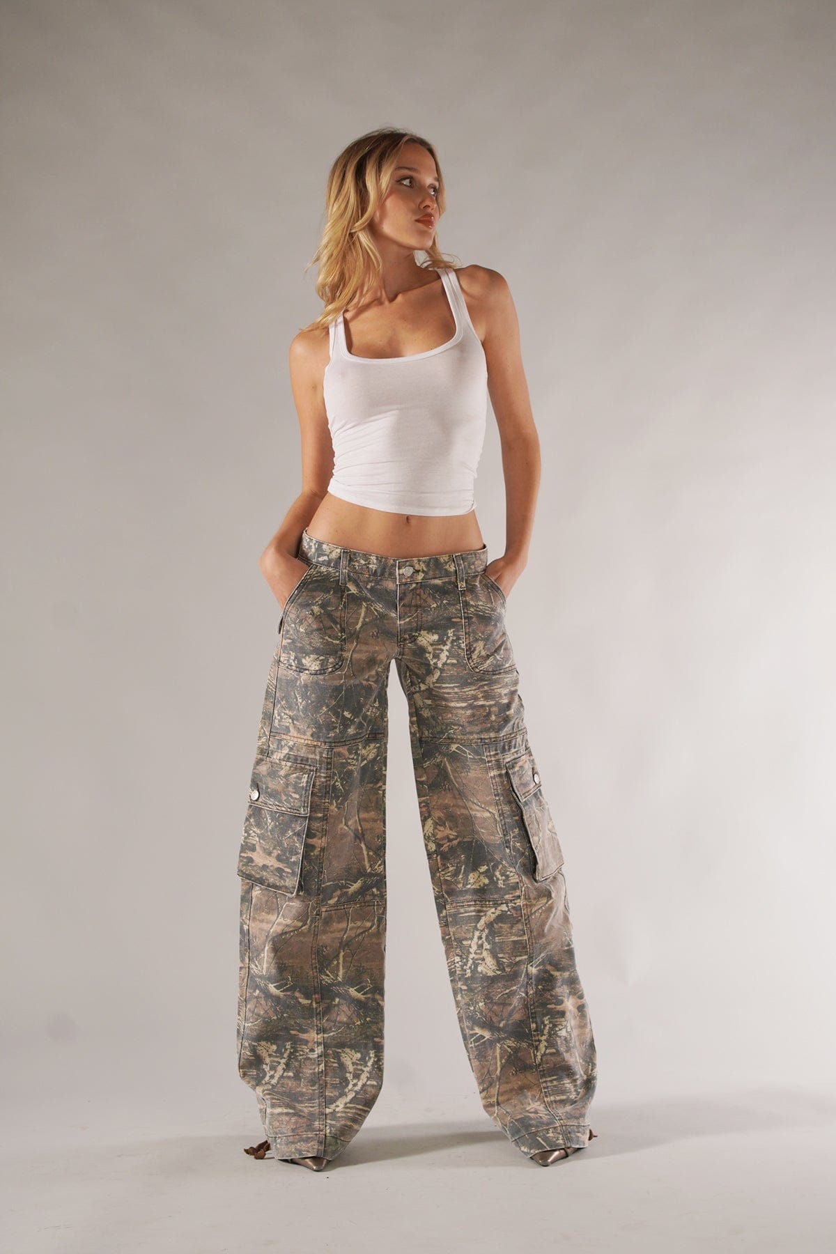 Clara - Camo Cargo Pants
