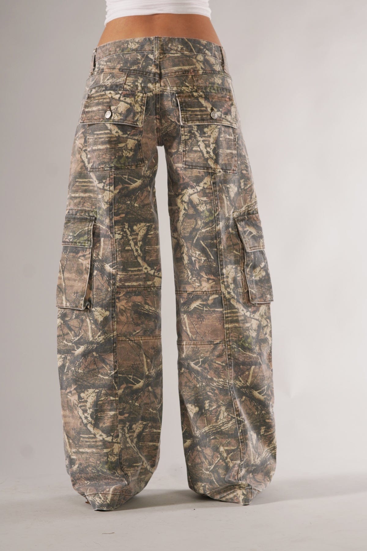 Clara - Camo Cargo Pants