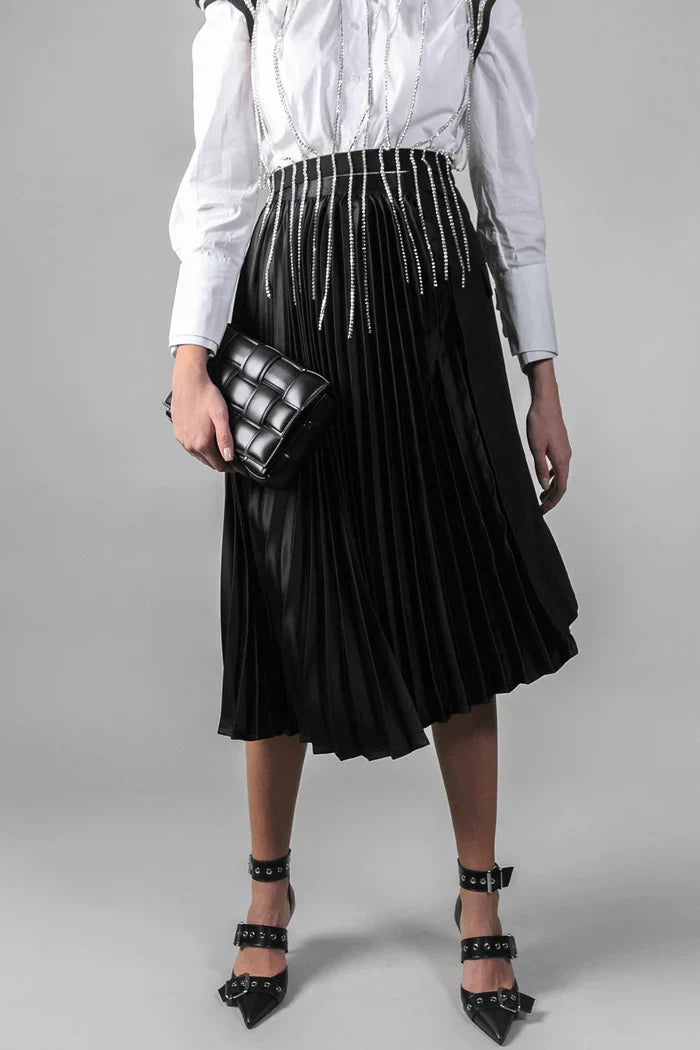 ASYMMETRIC PLEATED SKIRT - BLACK